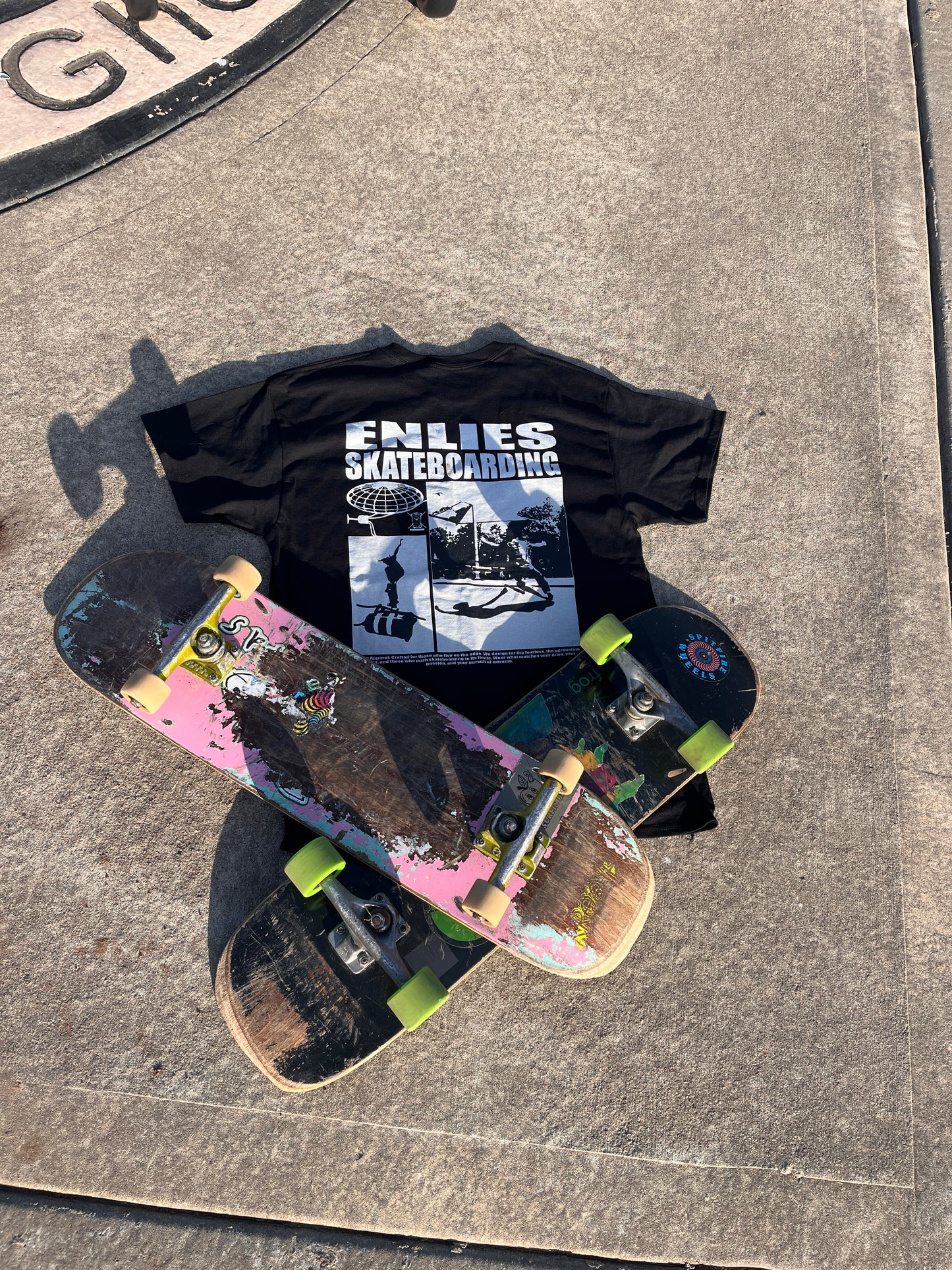 Enlies Skateboard Tee