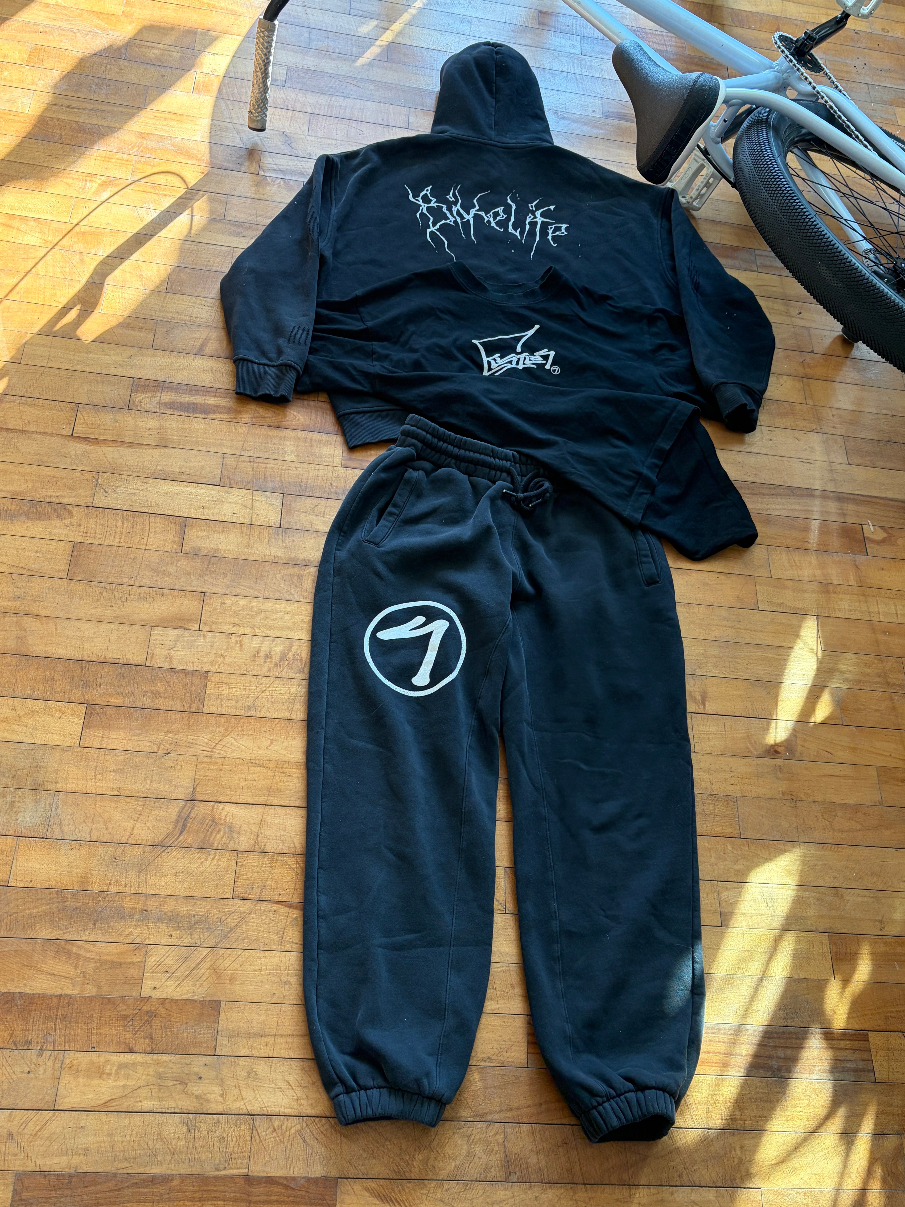 Signature Bikelife Set (click to select sizes)