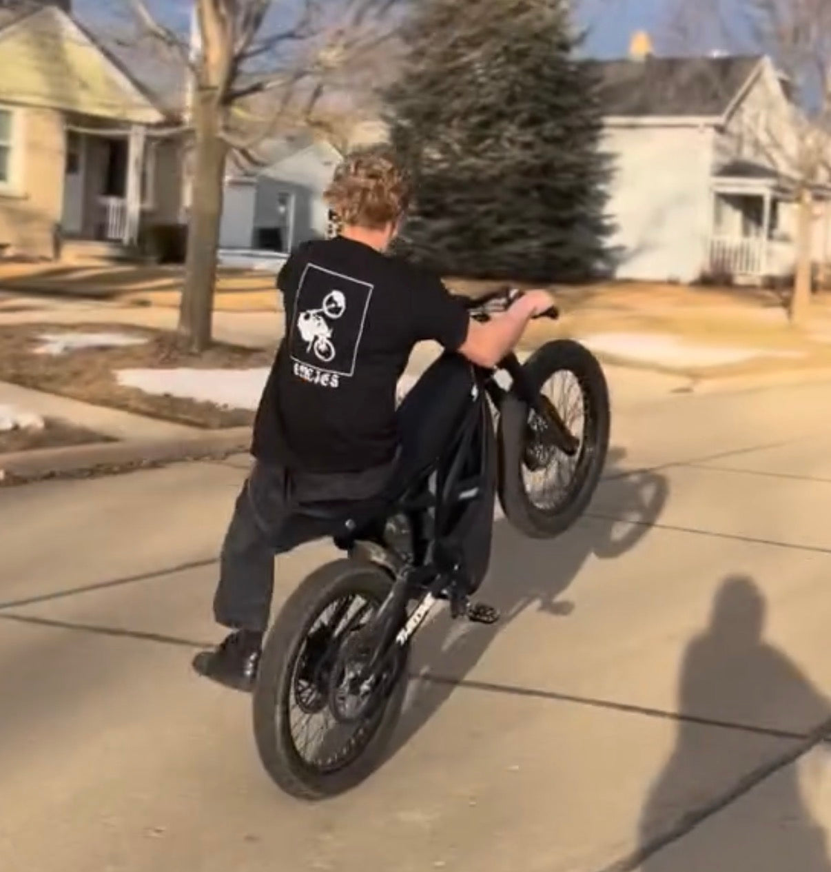 Emoto Styled 12 o'clock scrape tee