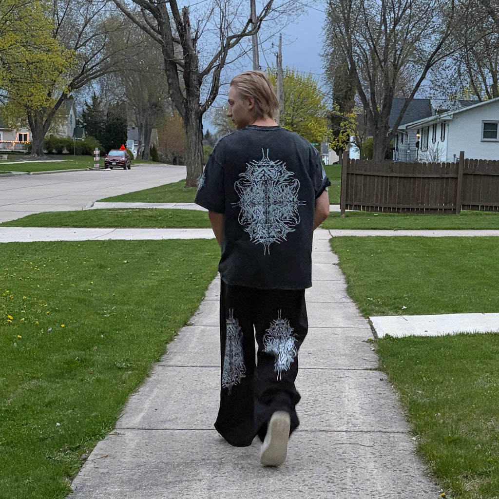 Signature Crossed 
Tee