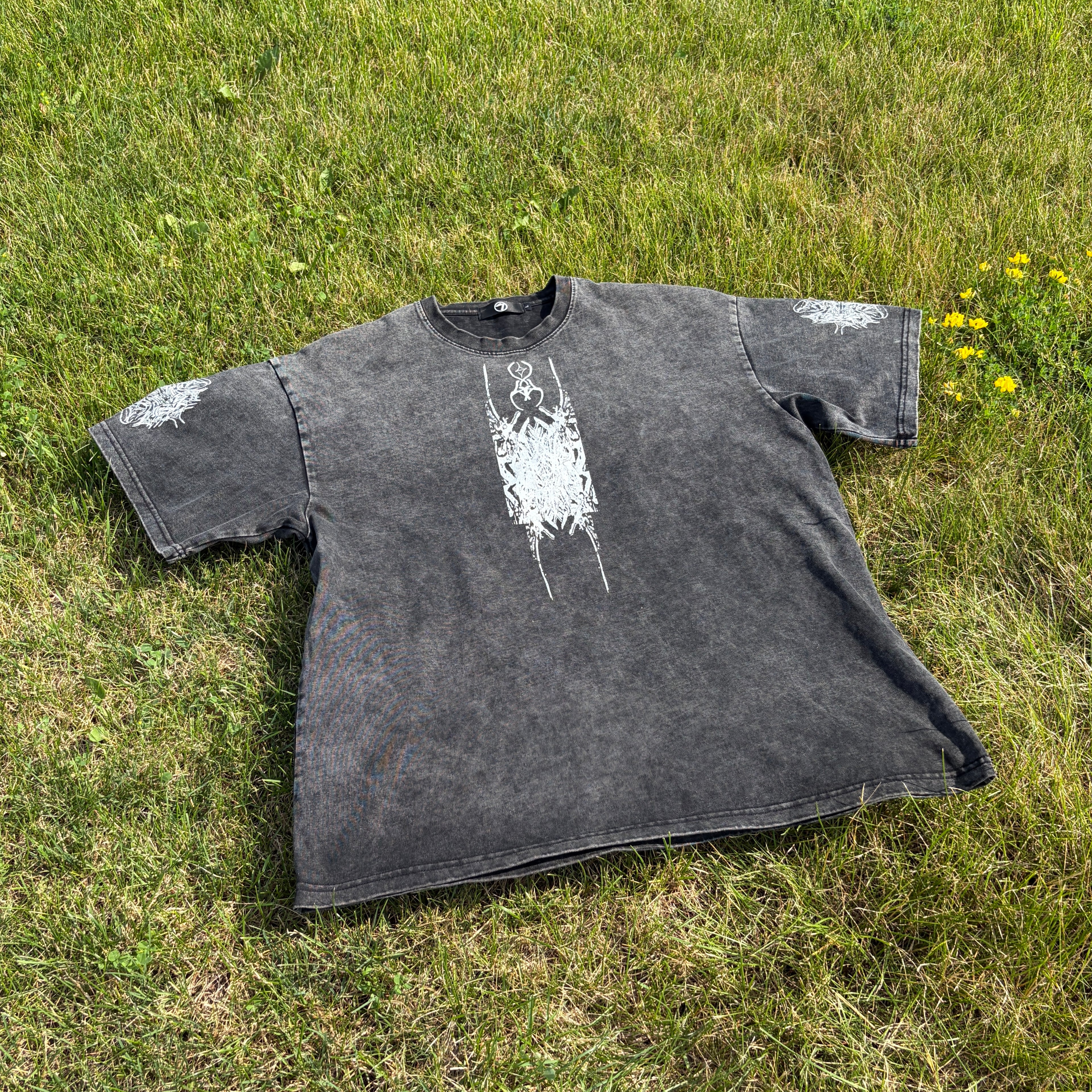 Signature Crossed 
Tee
