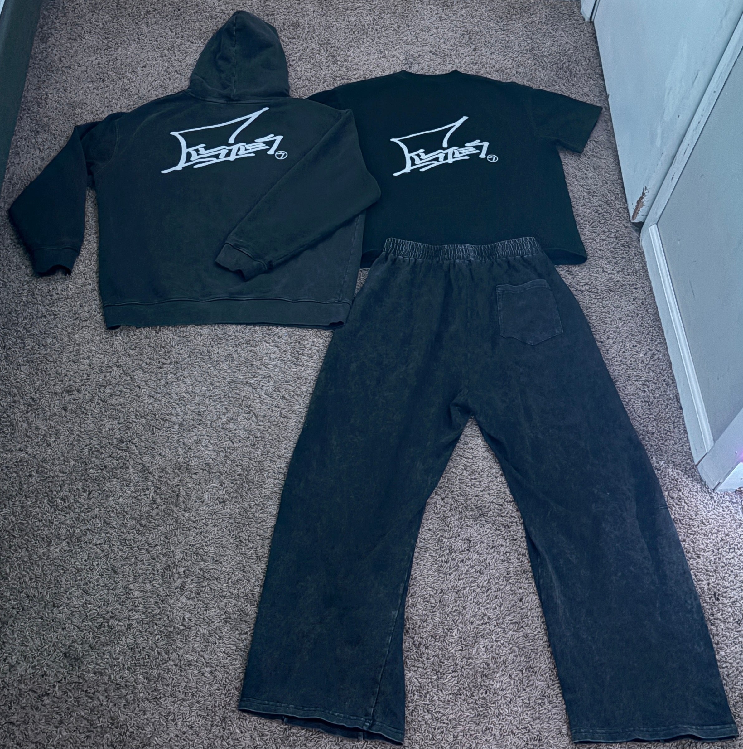 Streetwear signature hoodie