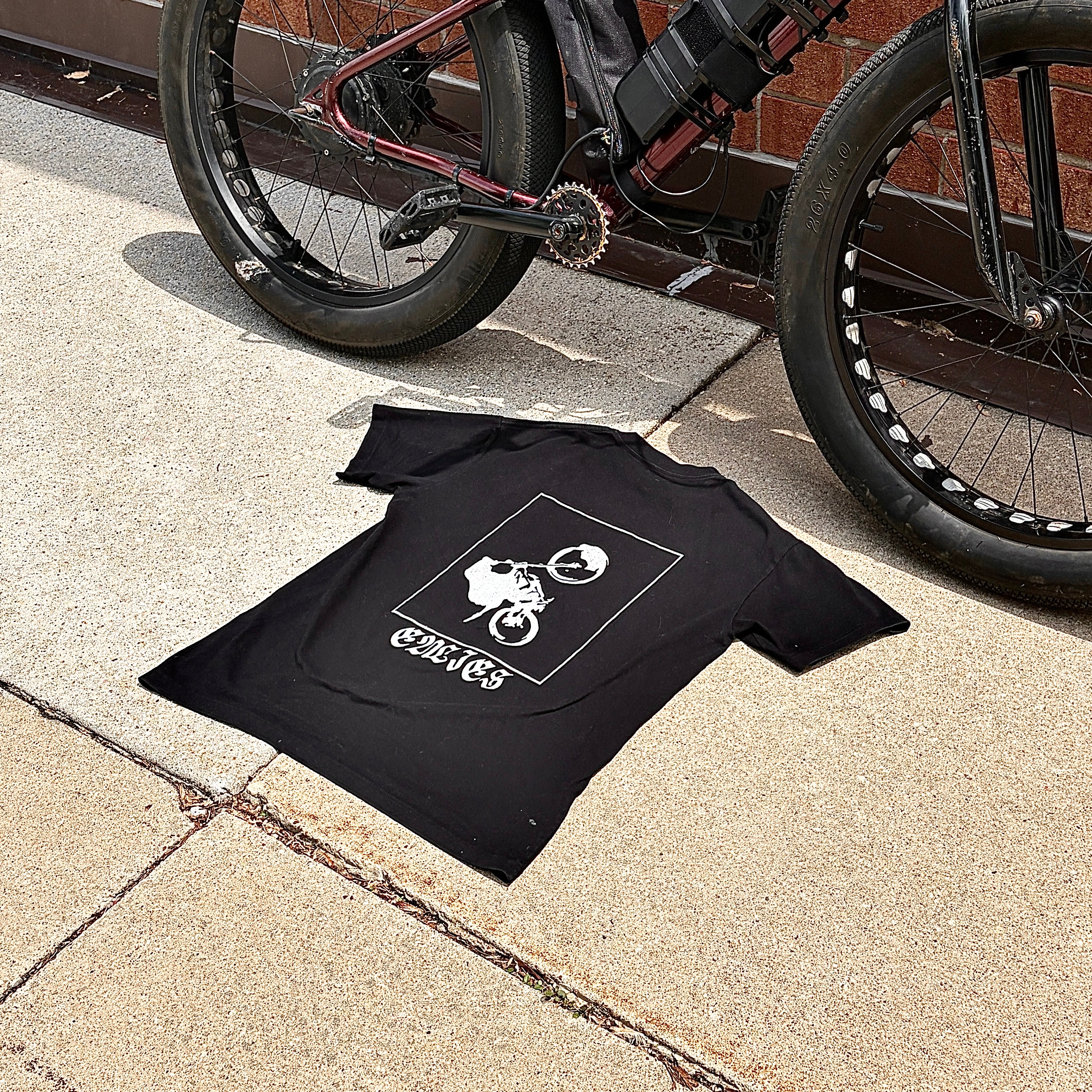 Emoto Styled 12 o'clock Scrape Tee