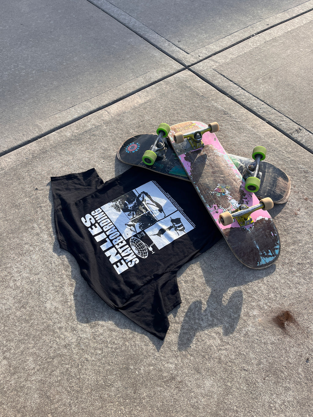 Enlies Skateboard Tee