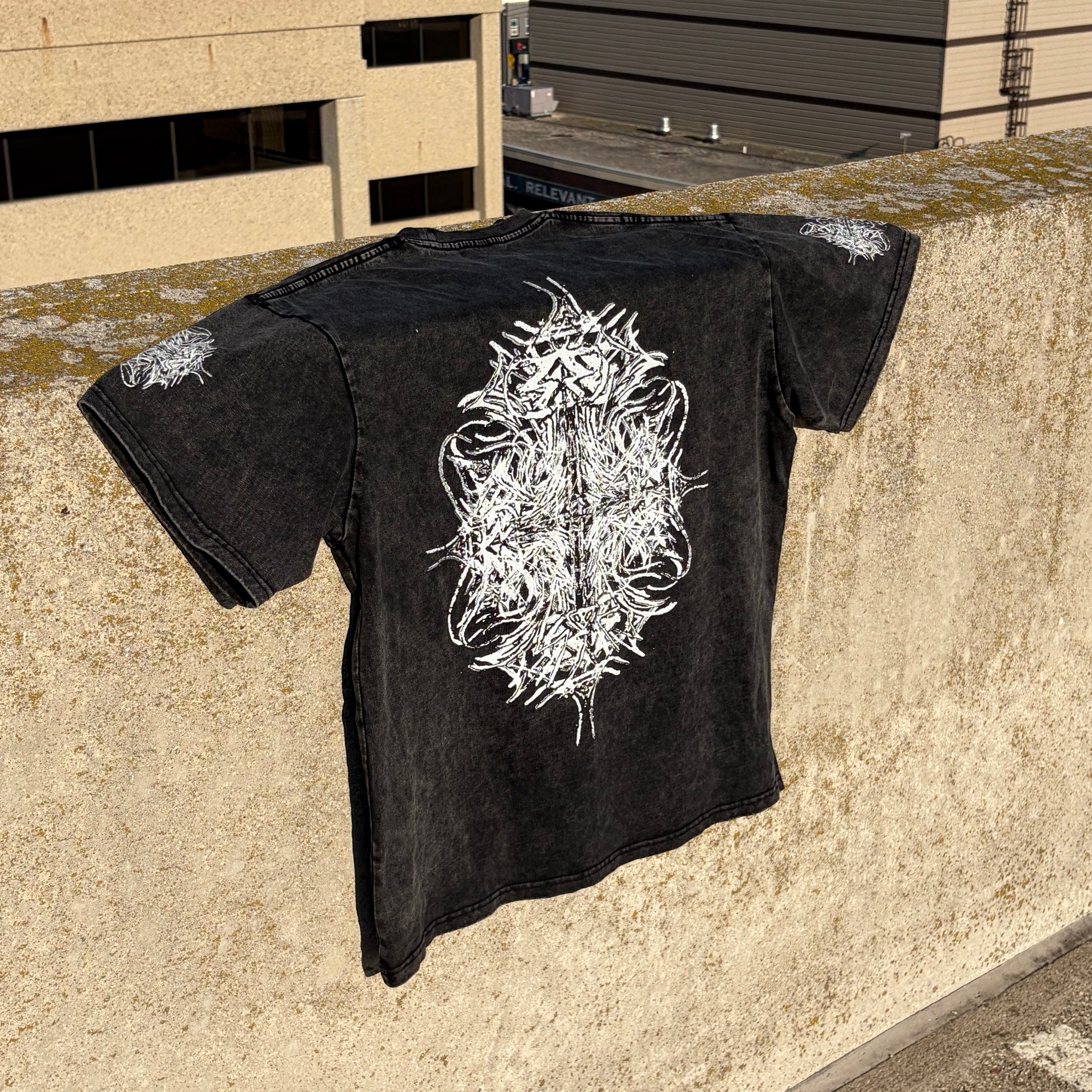 Signature Crossed 
Tee